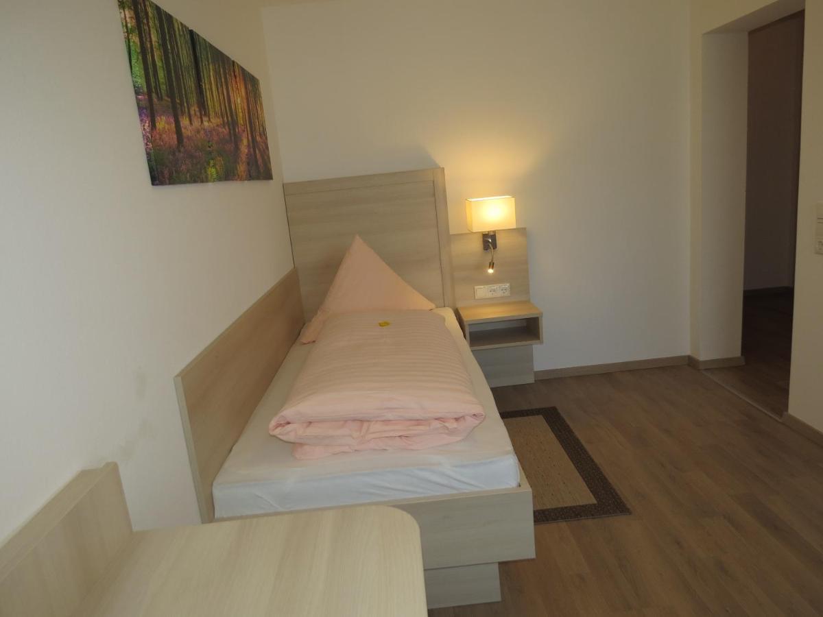 Buechelsteiner Hof Hotel Grattersdorf ภายนอก รูปภาพ