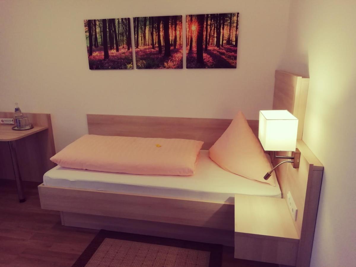 Buechelsteiner Hof Hotel Grattersdorf ภายนอก รูปภาพ