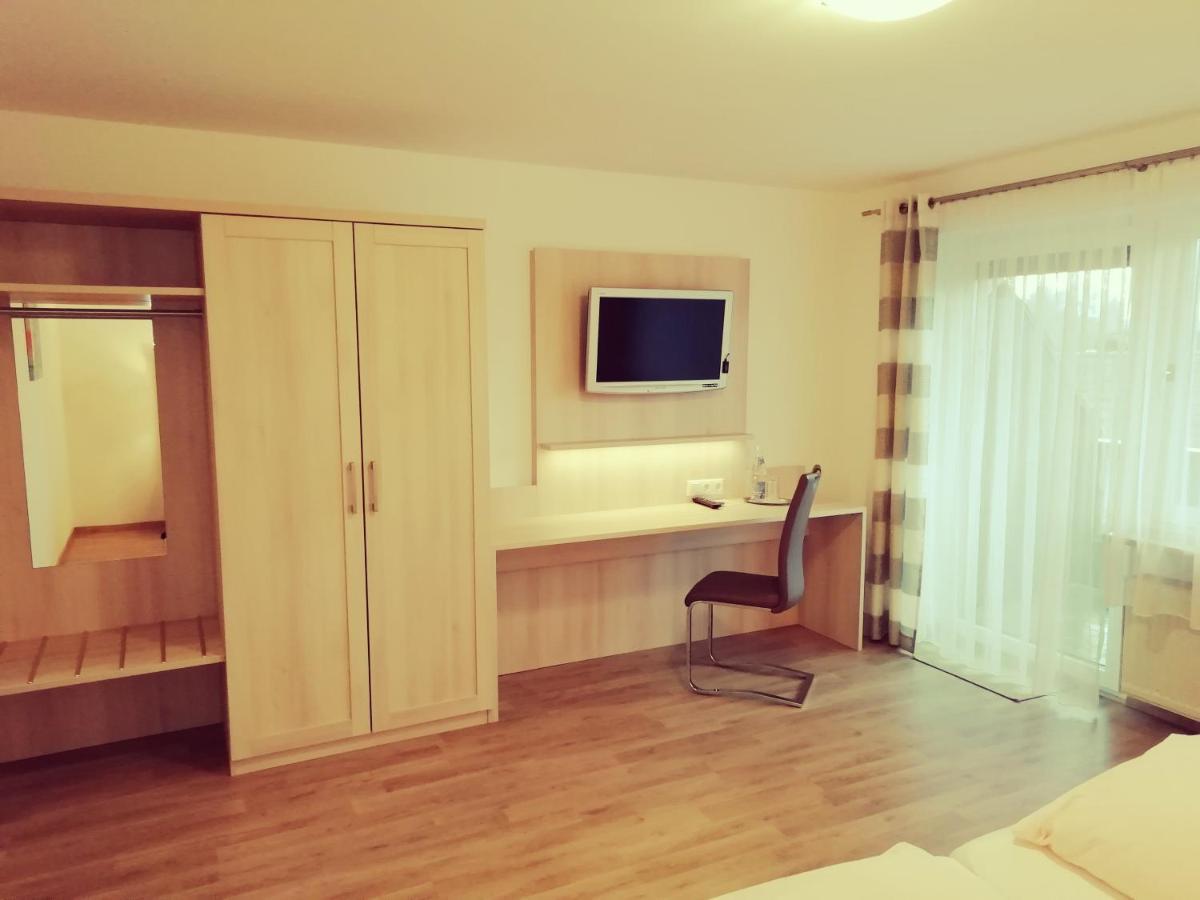 Buechelsteiner Hof Hotel Grattersdorf ภายนอก รูปภาพ