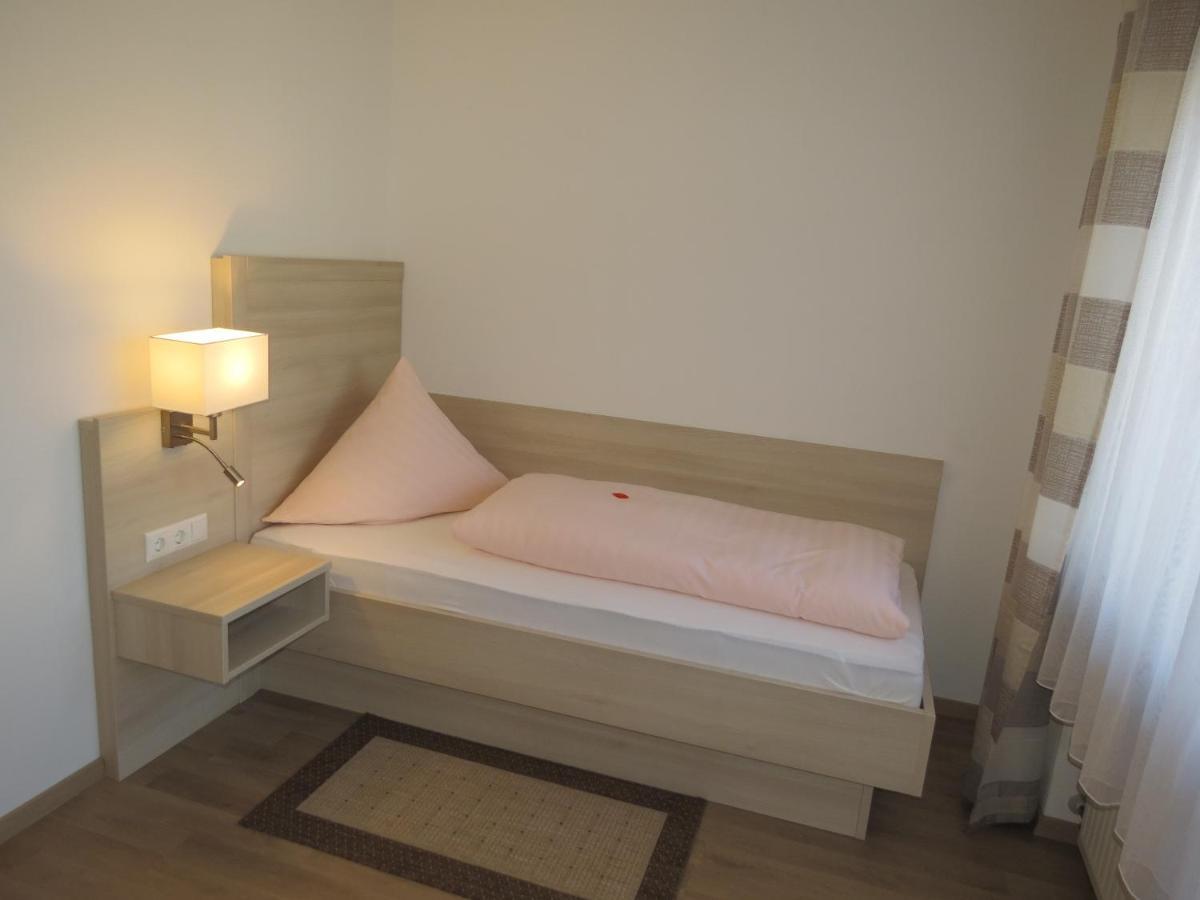Buechelsteiner Hof Hotel Grattersdorf ภายนอก รูปภาพ