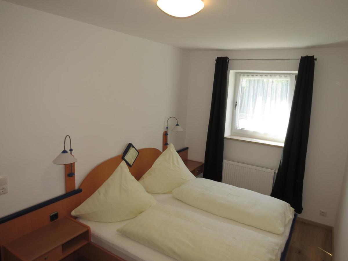 Buechelsteiner Hof Hotel Grattersdorf ภายนอก รูปภาพ