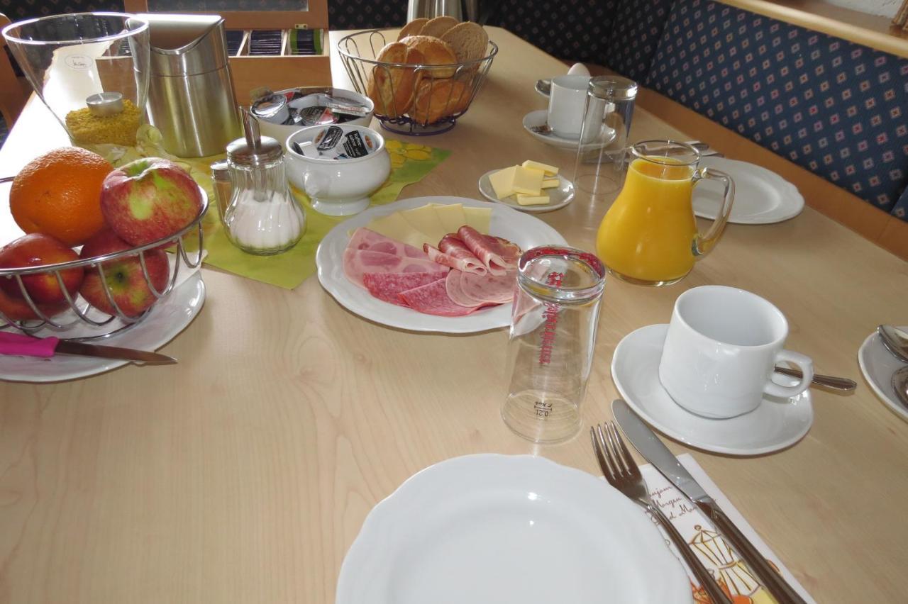 Buechelsteiner Hof Hotel Grattersdorf ภายนอก รูปภาพ